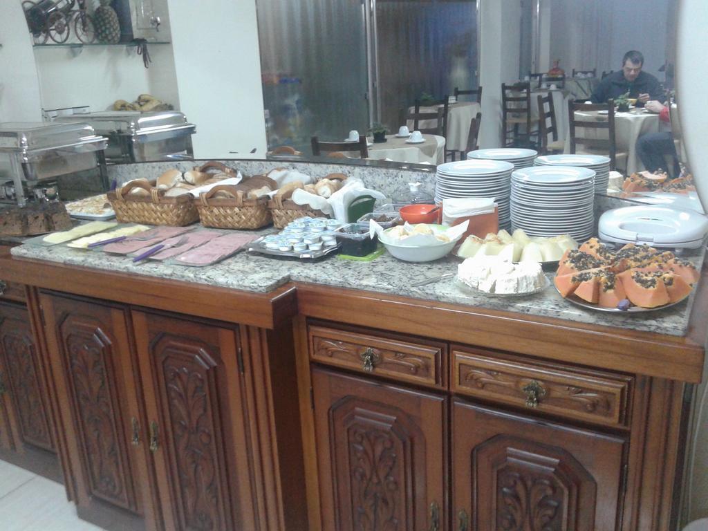 Hotel Monet Ерешим Екстериор снимка