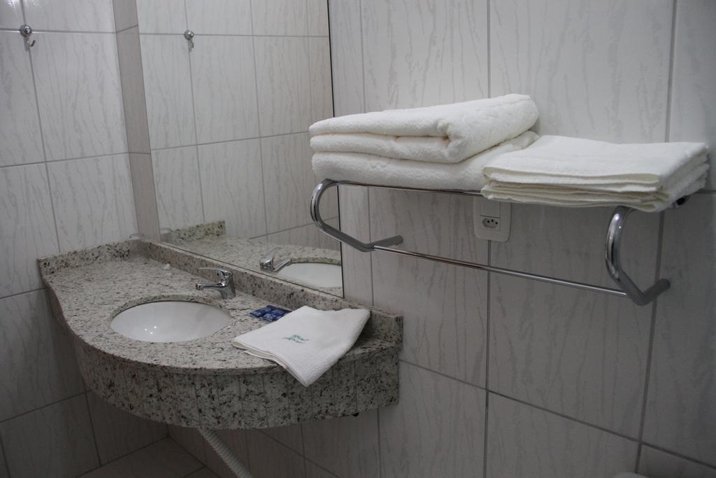 Hotel Monet Ерешим Стая снимка