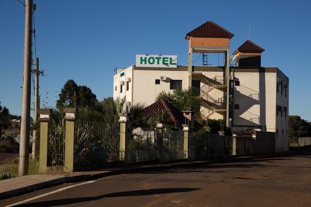 Hotel Monet Ерешим Екстериор снимка