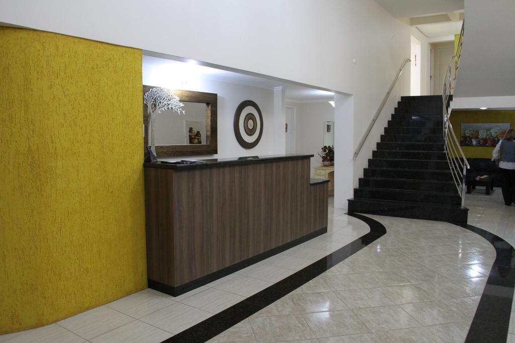 Hotel Monet Ерешим Екстериор снимка